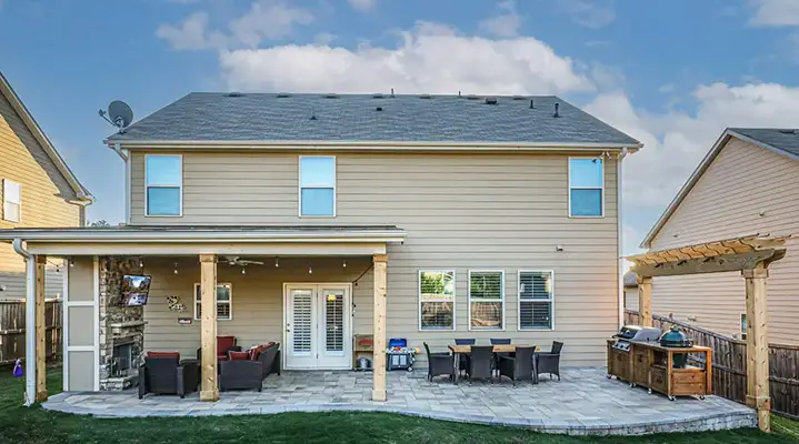 Outdoor makeover: Porch-With-Shed