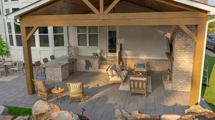 Outdoor Makeover:
Patio and Deck Contractors